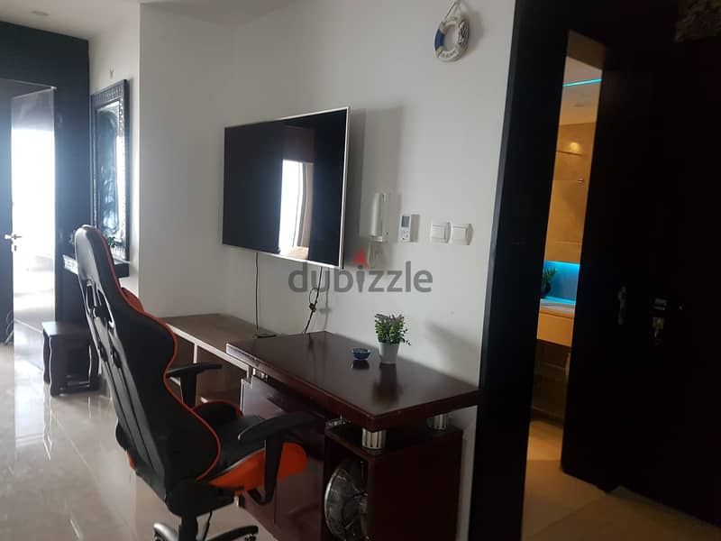 Amazing 42nd floor flat for rent 2