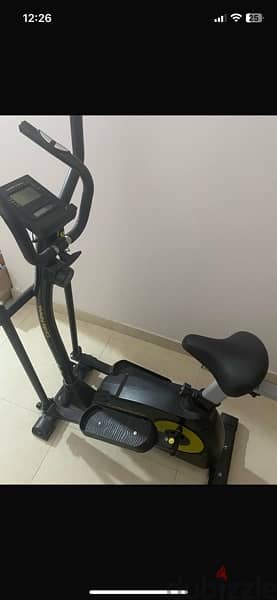 Elliptical trainer machine. 1