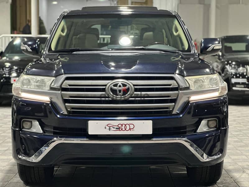 Toyota Land Cruiser 2020 1