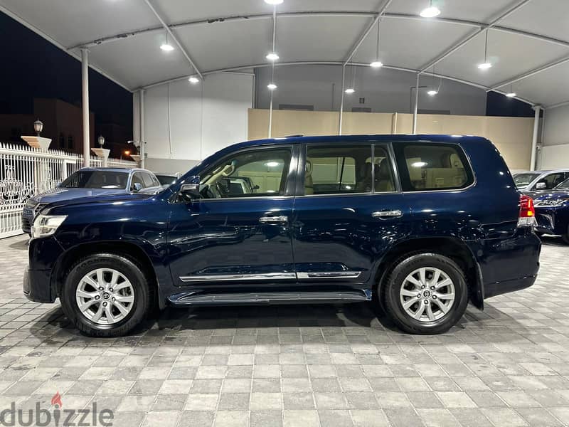 Toyota Land Cruiser 2020 8