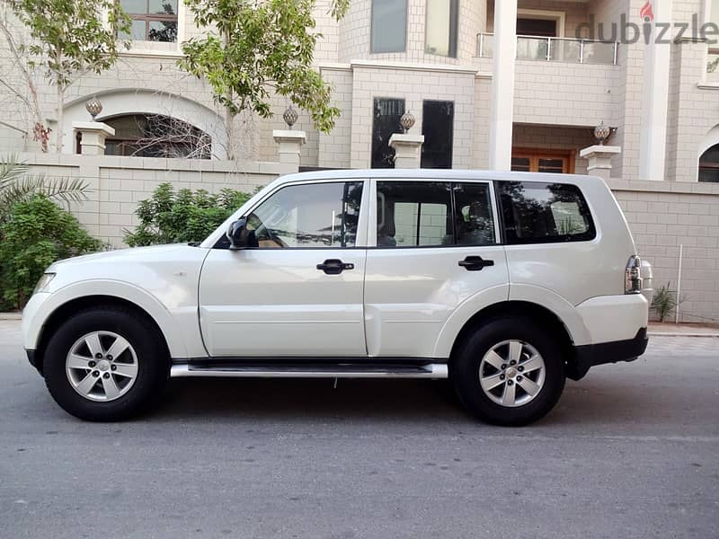 Mitsubishi Pajero (2008) 1