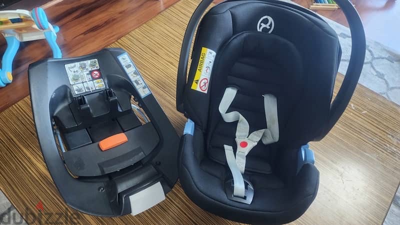 Baby Car seat of Maxi Cosi from UK 2