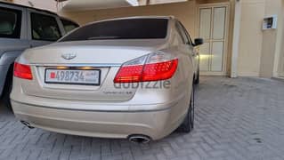 Hyundai Genesis (Low Mileage!!)