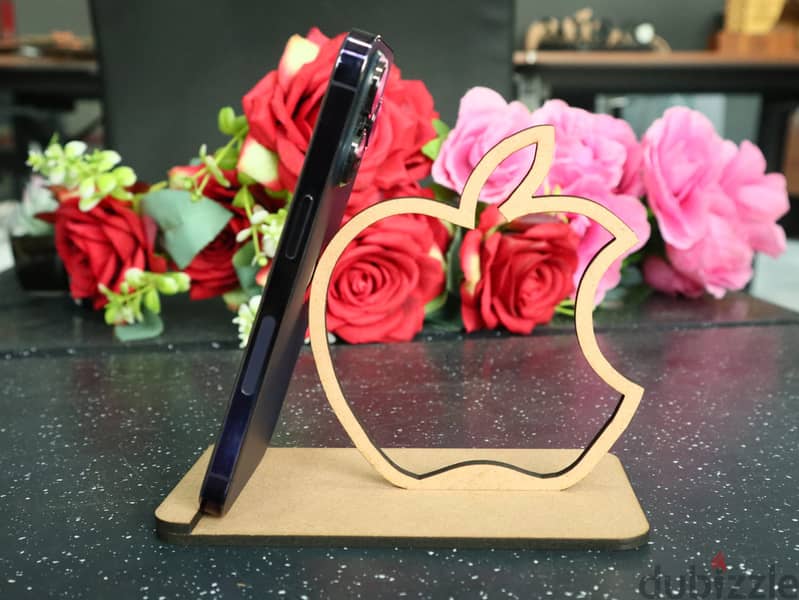 Elegant iPhone Stand – Just 2.5 BD with Delivery! 0