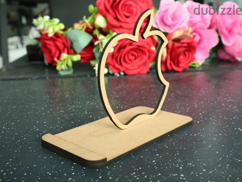 Elegant iPhone Stand – Just 2.5 BD with Delivery! 3