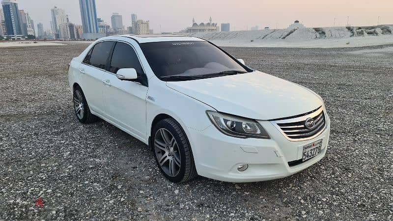 BYD F7 2015 Full Option Quick Sale 7