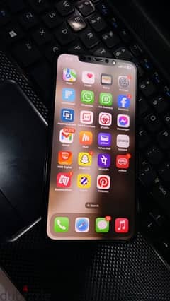 iPhone 11pro Max (256GB)