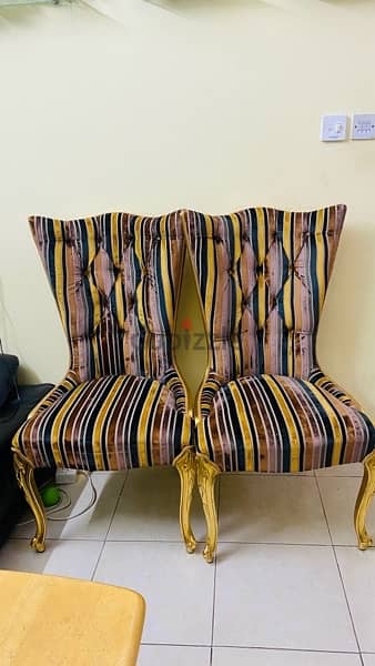 single seater leather sofa & fancy chairs for urgent sale 4