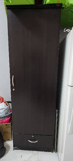 single cupboard 15 bd very good condition