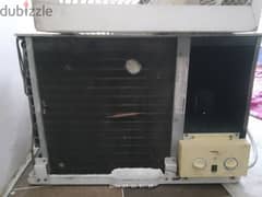 I want sell Window ac pearl Ac 2 ton