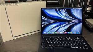 Apple MacBook Air 13.6-inch (2022) – Apple M2 Chip / 8GB RAM / 256GB