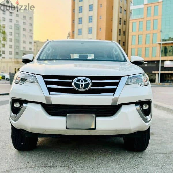 Toyota Fortuner 2019 2.7L ZERO ACCIDENT, 7 SEATER SUV FOR SALE 2