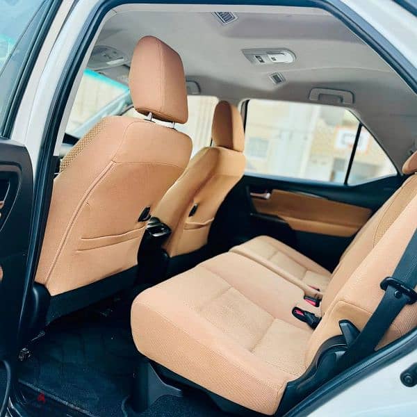 Toyota Fortuner 2019 2.7L ZERO ACCIDENT, 7 SEATER SUV FOR SALE 7