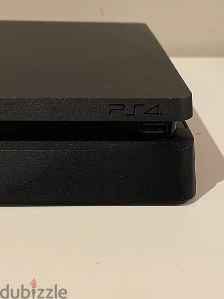 PS4 Base model 2