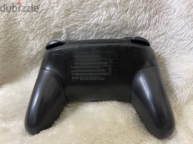 Nintendo Switch Pro Controller 1