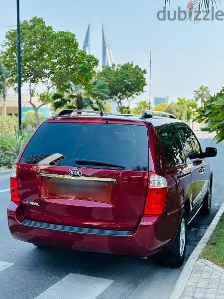 Kia Carnival 2015 Model. Single owner Used Zero accident. 33586758 11