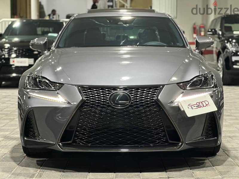 Lexus IS-Series 2018 1