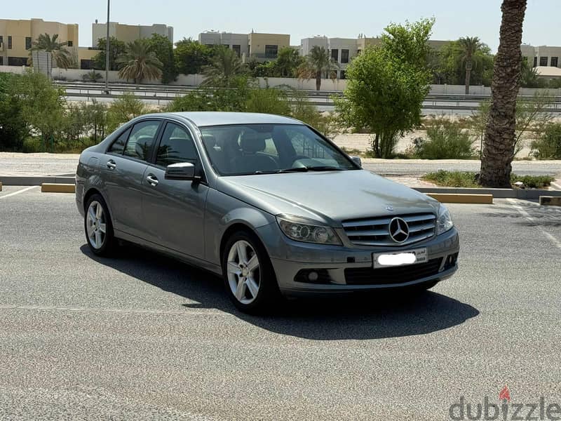 Mercedes-Benz C200 2011 silver 0