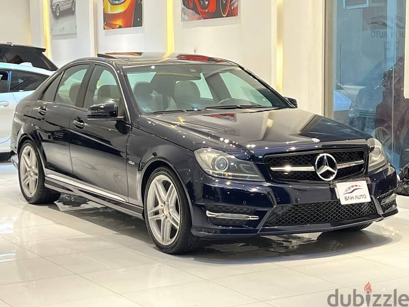 Mercedes-Benz C200 AMG MODEL 2012 FOR SALE 8