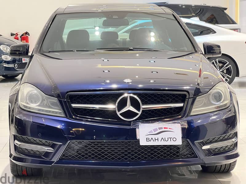 Mercedes-Benz C200 AMG MODEL 2012 FOR SALE 9