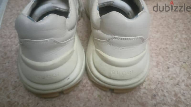 gucci shoes naice condition urgent sale. c 39579373 2