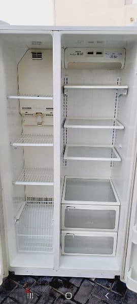 LG Dubble Door Refrigerator For Sale 1