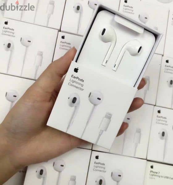 Apple Ear Pod with Lightning Connector and Type-C – Midle East Version 2