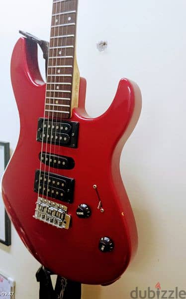 YAMAHA Electronic guitar 1