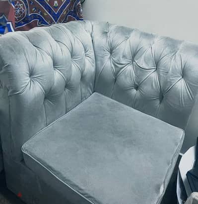 sofa like new only 25