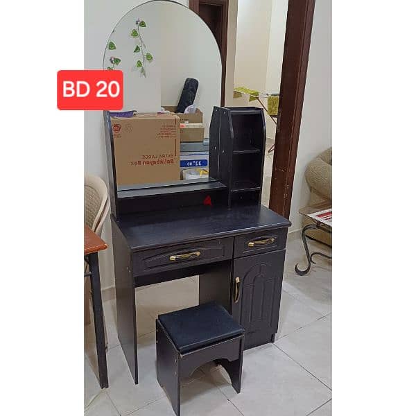 dressing table and other items for sale with Delivery 12