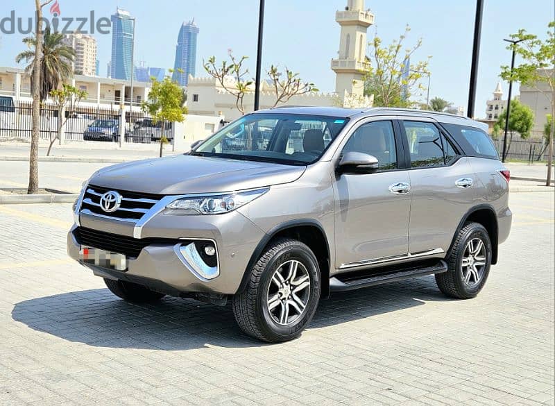 TOYOTA FORTUNER 2019 AGENCY MAINTAINED SINGLE OWNER 2