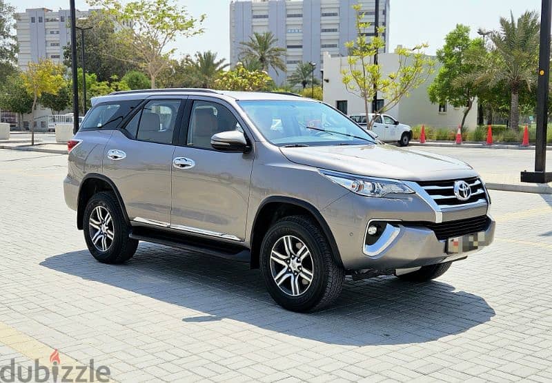 TOYOTA FORTUNER 2019 AGENCY MAINTAINED SINGLE OWNER 3