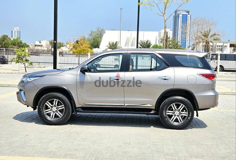 TOYOTA FORTUNER 2019 AGENCY MAINTAINED SINGLE OWNER 7