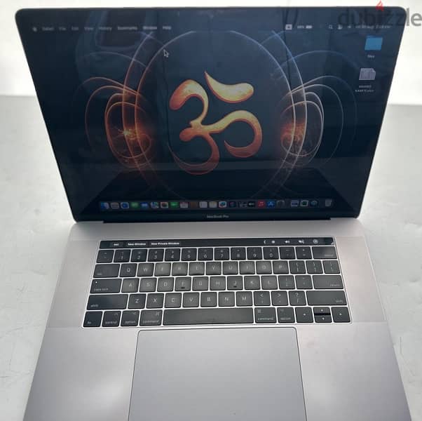 apple MacBook Pro 15 inches 1