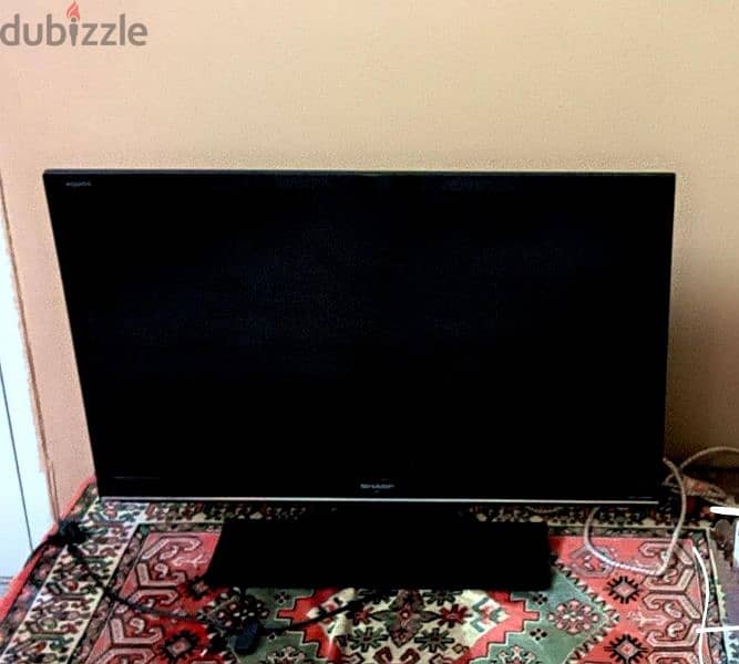 sharp 32 lcd tv with smart tv box 0