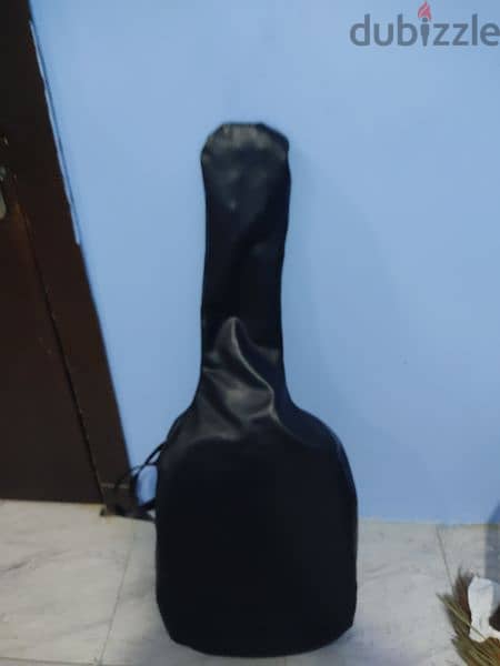 guitar for sell with bag good condition 1