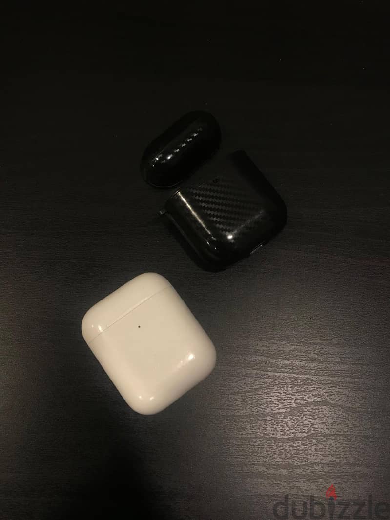 Apple AirPods 7