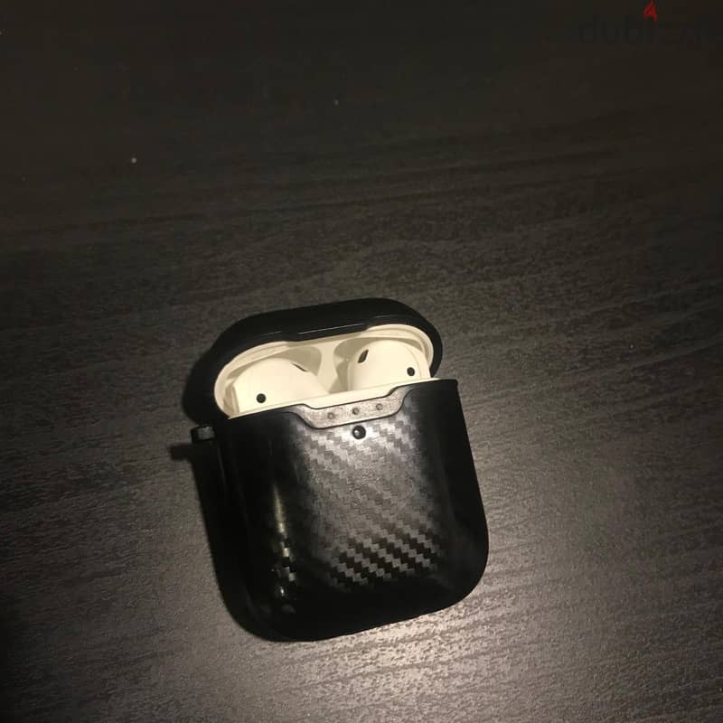 Apple AirPods 10