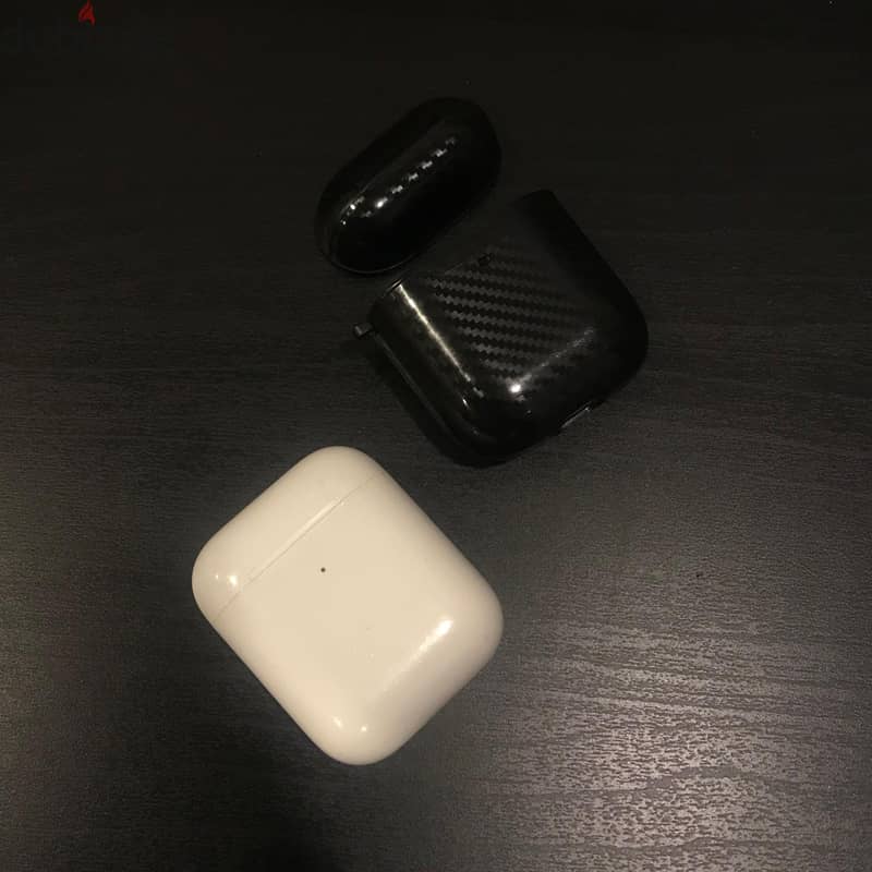 Apple AirPods 12