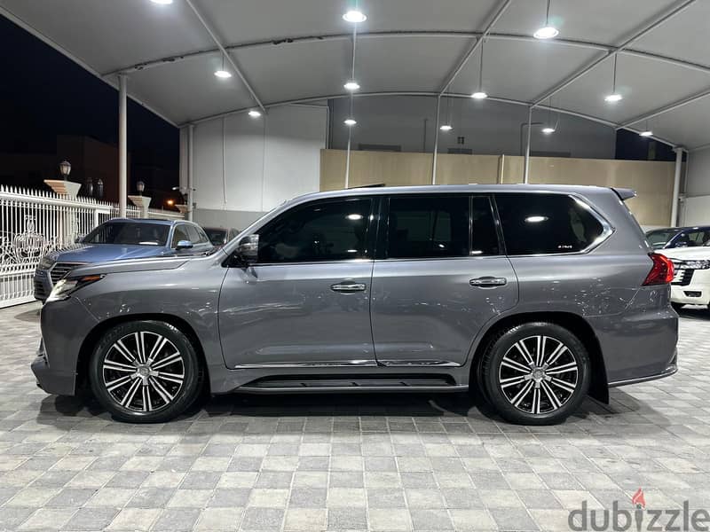 Lexus LX-Series 2016 14