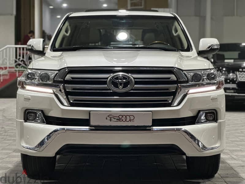 Toyota Land Cruiser 2018 1