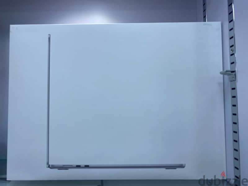 MacBook Air 15inch M3 256GB 1