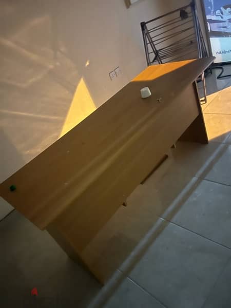 sofa for sel in good condition + office table 1