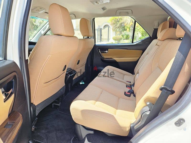 TOYOTA FORTUNER 2.7 LITRE MODEL 2019 7 SEATER SUV 13