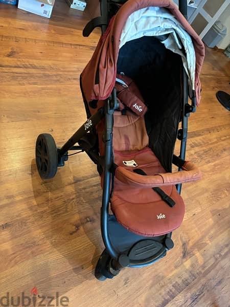 Joie Baby stroller with car seater 2