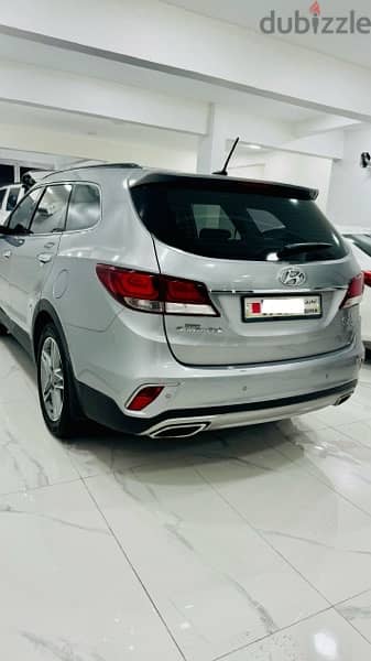 Hyundai Santa Fe 2017 3