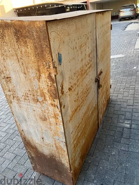 Gas Cylinders Box 0