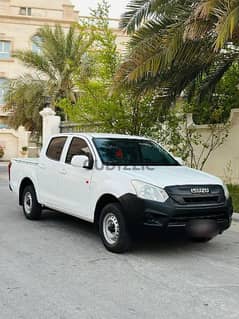 Isuzu D-Max 2020. Single owner used pickup. Zero accident.