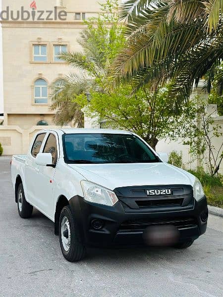 Isuzu D-Max 2020. Single owner used pickup. Zero accident. 3