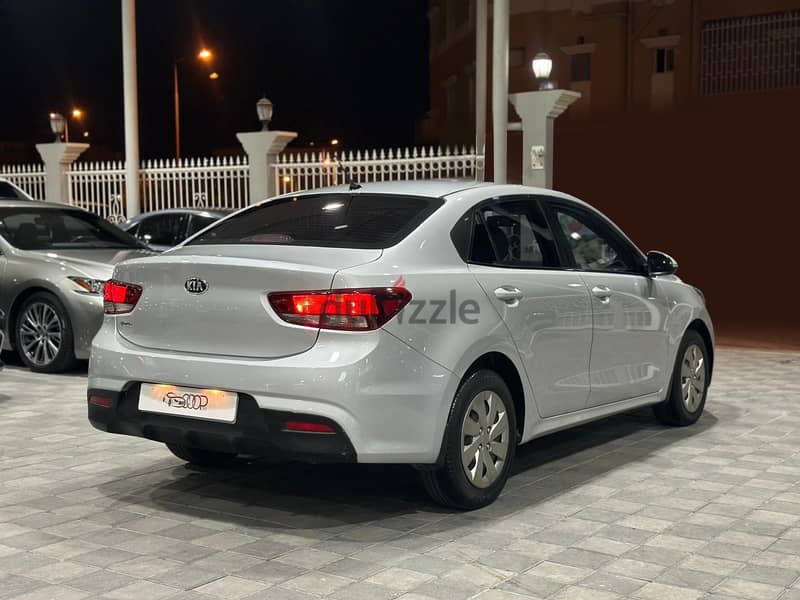 Kia Rio 2018 9